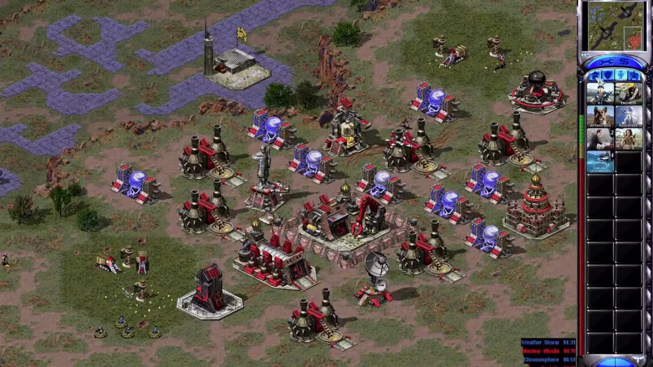 تكوين جيش قوي في Red Alert 2